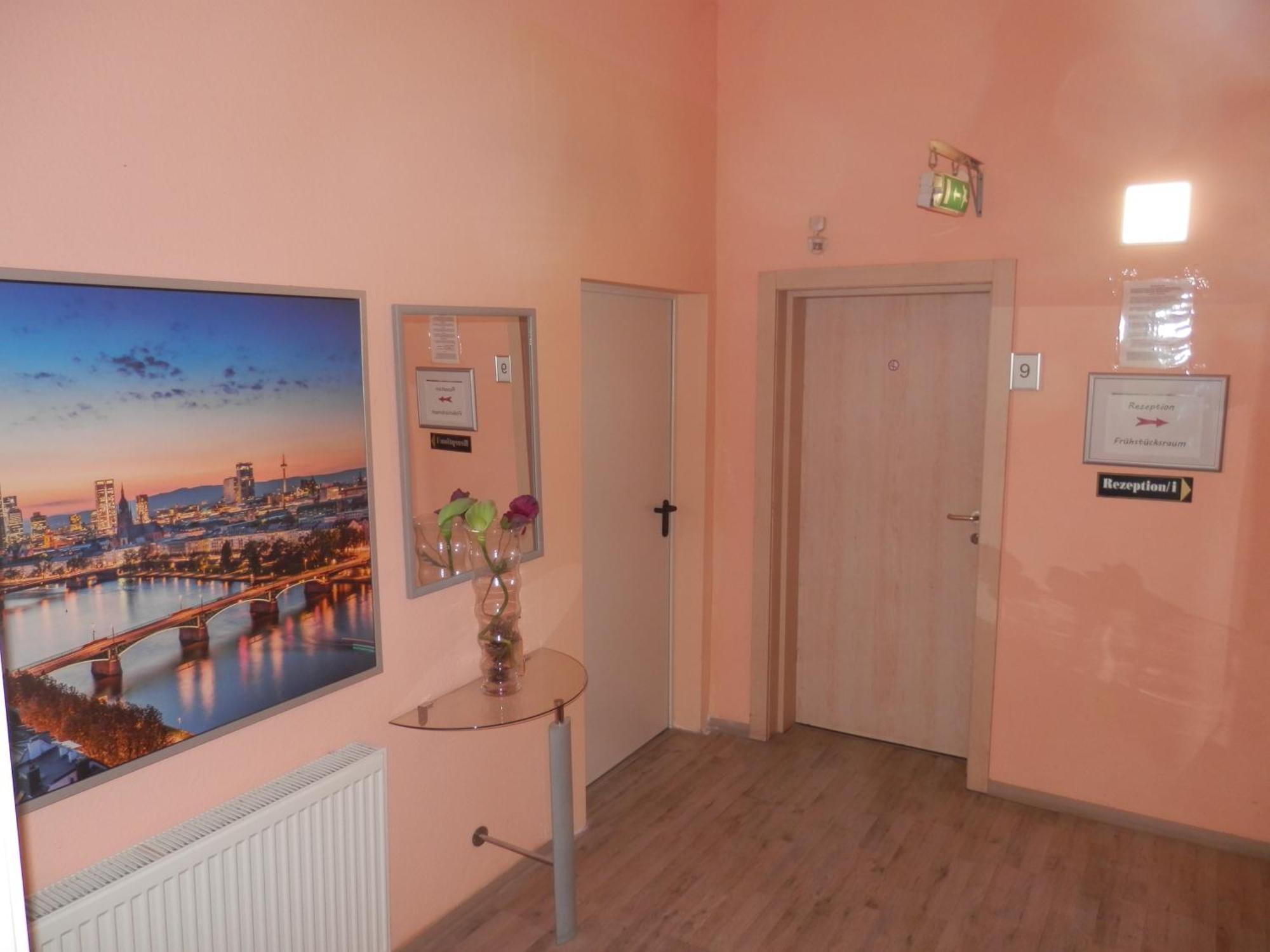 Relax Hotel-Ludwigshafen المظهر الخارجي الصورة